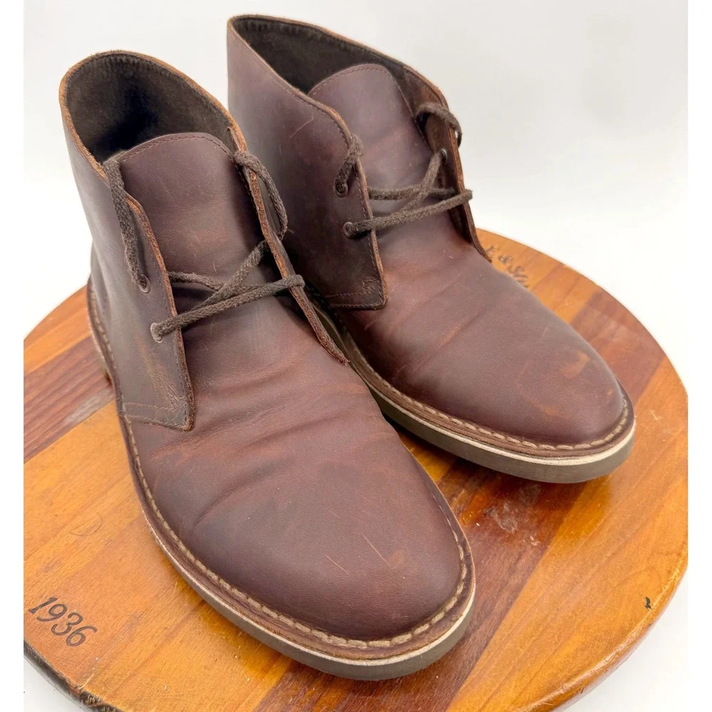 Clarks Bushacre 2 Boots Mens 9.5 Beeswax Brown Leather Chukka Desert Ankle Shoes
